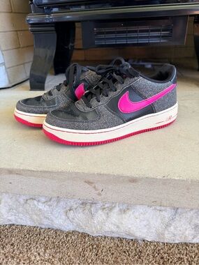 Nike Air Force 1 Pink Swoosh Sneaker Size 6Y